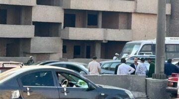 معجنة عربيات.. حادث تصادم 3 سيارات ملاكي أعلى الطريق الدائري قبل نزلة المريوطية