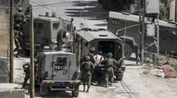 قوات الاحتلال الإسرائيلي تعتقل 20 فلسطينيا من الضفة الغربية بينهم أطفال