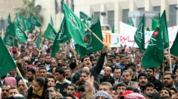  وضع “ملتبس وغامض”…جلسة “كمين” للإسلاميين في برلمان الأردن: مطالبات بـ “حل حزب الجبهة”  وتفكيك الإرتباط بـ”جماعة الأخوان” ..أطماع بـ”وراثة مقاعد التيار” و”15 ” مقعدا في مهب الريح