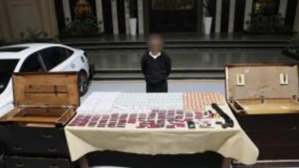 بـ 16 مليون جنيه.. ضبط 8 عناصر إجرامية بحوزتهم كميات من المخدرات بالمحافظات بـ 16 مليون جنيه.. ضبط 8 عناصر إجرامية بحوزتهم كميات من المخدرات بالمحافظات