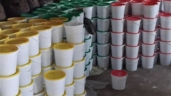 ضبط مصنع غير مرخص لإنتاج المخصبات الزراعية بسرس الليان ضبط مصنع غير مرخص لإنتاج المخصبات الزراعية بسرس الليان