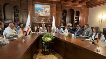 أمانة الاستثمار والشئون الاقتصادية بـ"الجبهة الوطنية" تناقش استراتيجية شاملة لدعم الاقتصاد المصري