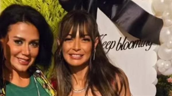 بحضور رانيا يوسف وإنجي علاء.. داليا مصطفى تحتفل بعيد ميلادها رفقة أصدقائها بحضور رانيا يوسف وإنجي علاء.. داليا مصطفى تحتفل بعيد ميلادها رفقة أصدقائها