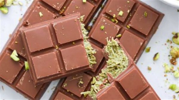 بعد انتشارها الواسع.. شوكولاتة دبي تسبب أزمة عالمية في إمدادات الفستق