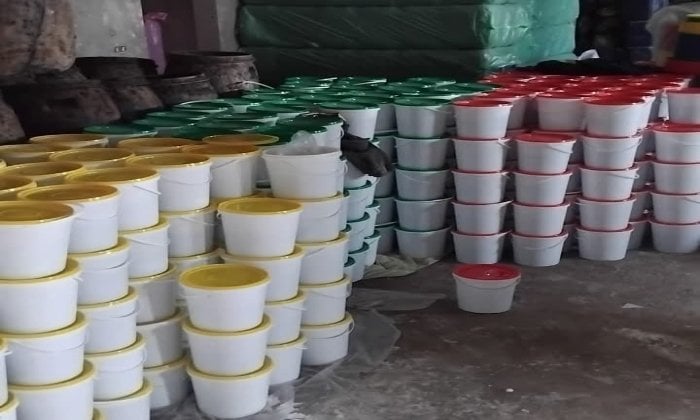 مباحث التموين بالمنوفية تضبط كيان زراعي لتصنيع المنتجات الزراعية بمواد مجهولة المصدر مباحث التموين بالمنوفية تضبط كيان زراعي لتصنيع المنتجات الزراعية بمواد مجهولة المصدر