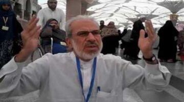توفي أثناء إمامته للمصلين بصلاة العشاء.. مشهد مؤثر لتشييع جثمان مُسن بالمنوفية