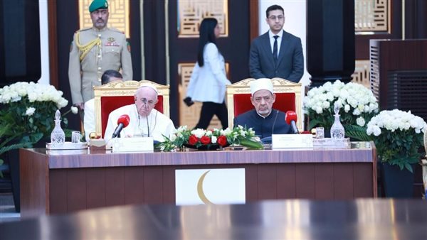 شيخ الأزهر ناعيا البابا فرنسيس: كان رمزا إنسانيا من طراز رفيع شيخ الأزهر ناعيا البابا فرنسيس: كان رمزا إنسانيا من طراز رفيع