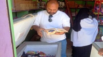 إعدام كميات من الأغذية الفاسدة خلال حملات تفتيشية بأسوان