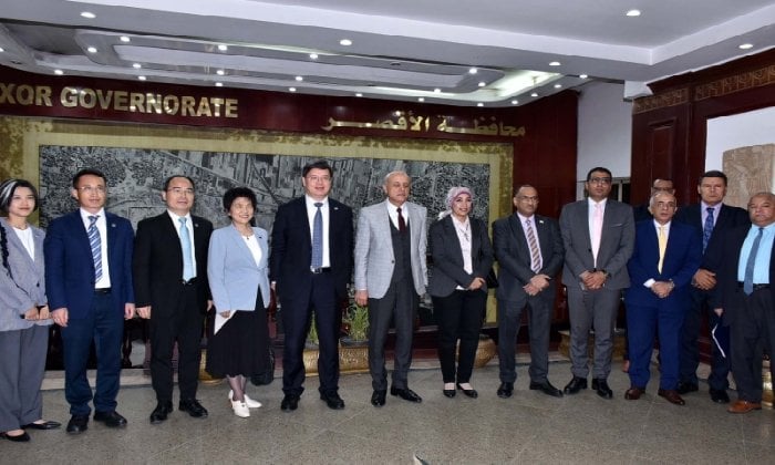 محافظ الأقصر يستقبل وفد مدينة تشنزن الصينية محافظ الأقصر يستقبل وفد مدينة تشنزن الصينية