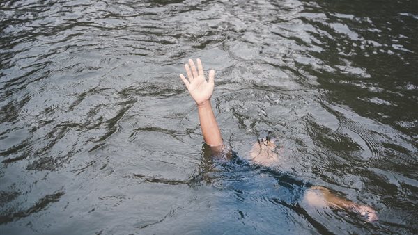 العثور على جثة مجهولة الهوية طافية في مياه ترعة الإبراهيمية بالمنيا العثور على جثة مجهولة الهوية طافية في مياه ترعة الإبراهيمية بالمنيا