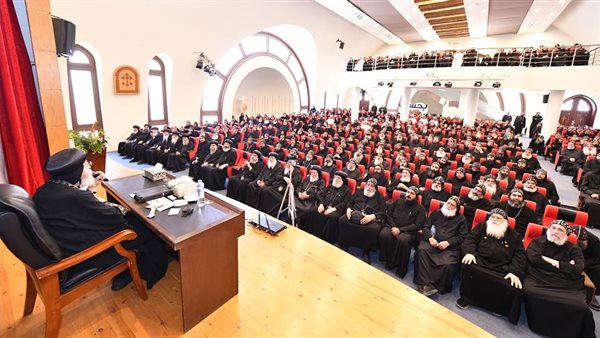 البابا تواضروس يلتقي رهبان الأديرة ويهنئهم بعيد القيامة المجيد البابا تواضروس يلتقي رهبان الأديرة ويهنئهم بعيد القيامة المجيد