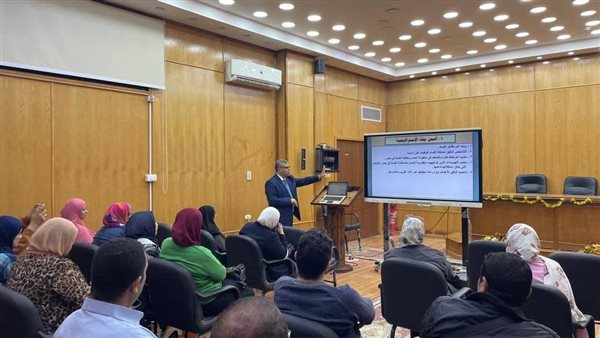 جامعة قناة السويس تختتم برنامجا تدريبيا لمكافحة الفساد جامعة قناة السويس تختتم برنامجا تدريبيا لمكافحة الفساد