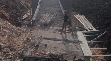 محافظة الغربية يتابع معدلات التنفيذ بمشروع تغطية مصرف الزهار بمركز قطور