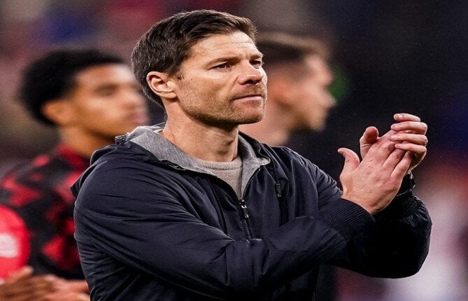 أول تعليق من باير ليفركوزن أنباء رحيل تشابي ألونسو إلى ريال مدريد أول تعليق من باير ليفركوزن أنباء رحيل تشابي ألونسو إلى ريال مدريد