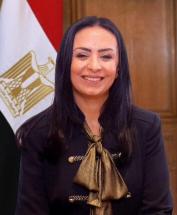 «وزيرة التضامن» توجه بدراسة حالة أسر حادث المنيا.. وتقديم التدخلات اللازمة لهم «وزيرة التضامن» توجه بدراسة حالة أسر حادث المنيا.. وتقديم التدخلات اللازمة لهم