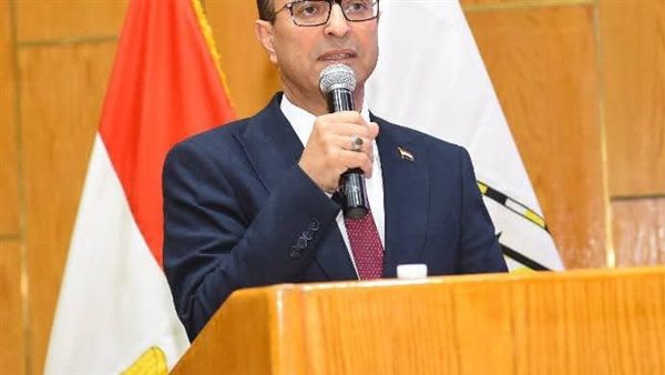 رئيس جامعة أسيوط: علاج أمراض الكبد بكفاءة تضاهي المعايير العالمية رئيس جامعة أسيوط: علاج أمراض الكبد بكفاءة تضاهي المعايير العالمية