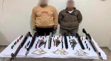 ضبط تشكيل إجرامي بحوزتهما 6 بنادق خرطوش و3 فرد محلي ببني سويف