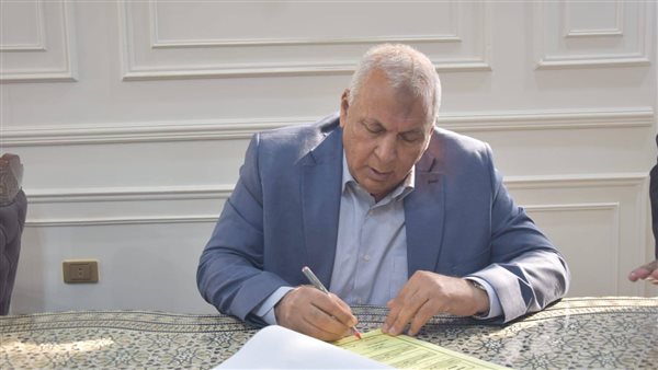 محافظ الوادى الجديد: فتح المراكز التكنولوجية أمام المواطنين بعد مد فترة التصالح محافظ الوادى الجديد: فتح المراكز التكنولوجية أمام المواطنين بعد مد فترة التصالح