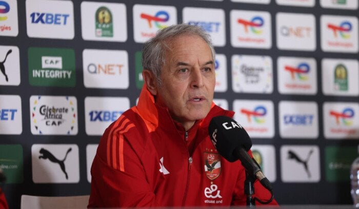 الخطيب يطمئن كولر على مستقبله مع الأهلي الخطيب يطمئن كولر على مستقبله مع الأهلي