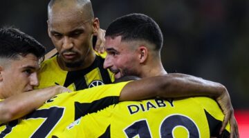 الاتحاد يتفوق على الاتفاق بثلاثية مثيرة في الدوري السعودي