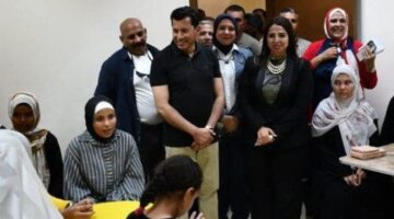 وزير الرياضة يتفقد المنشآت داخل نادي شلاتين ويشهد الندوة الدينية التثقيفية