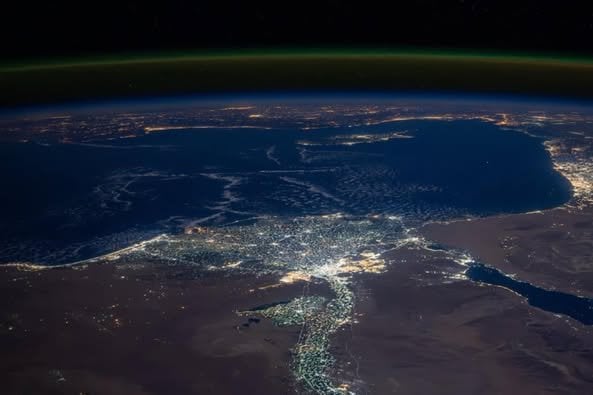 «مصر منورة بأهلها».. السفارة الأمريكية تبهر العالم بنشر صور فضائية للمحروسة «مصر منورة بأهلها».. السفارة الأمريكية تبهر العالم بنشر صور فضائية للمحروسة