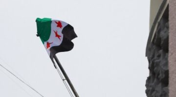 الخارجية السورية تدعو الدبلوماسيين المنشقين عن النظام السابق إلى “لمّ الشمل”