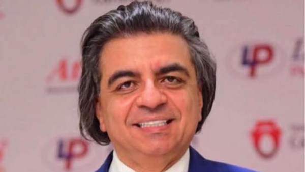 جراحة 12 ساعة.. جمال شعبان يروي تفاصيل معجزة طبية على يد أطباء الأزهر جراحة 12 ساعة.. جمال شعبان يروي تفاصيل معجزة طبية على يد أطباء الأزهر