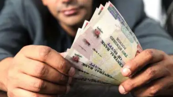 آخر فرصة للاستثمار.. الموعد الأخير لشراء الشهادات بعائد 27% قبل تخفيض الفائدة آخر فرصة للاستثمار.. الموعد الأخير لشراء الشهادات بعائد 27% قبل تخفيض الفائدة