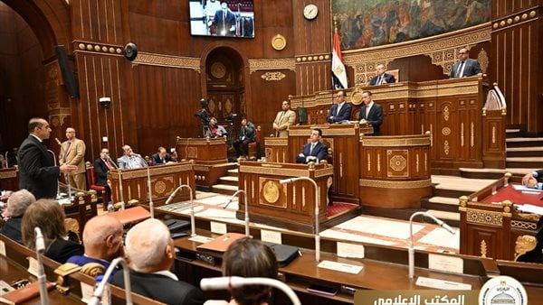 اليوم.. الشيوخ يبحث استراتيجية تطوير واستغلال الأصول العقارية لقطاع الأعمال العام في تنمية ودعم الاقتصاد الوطني اليوم.. الشيوخ يبحث استراتيجية تطوير واستغلال الأصول العقارية لقطاع الأعمال العام في تنمية ودعم الاقتصاد الوطني