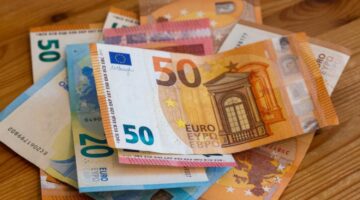 انخفاض سعر اليورو مقابل الجنيه المصري اليوم الثلاثاء 22 أبريل.. مفاجأة