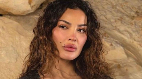 نادين نسيب نجيم تكشف لحظة ضعف في بث مباشر: “ما عندي حدا أعمل معه صبحية” نادين نسيب نجيم تكشف لحظة ضعف في بث مباشر: “ما عندي حدا أعمل معه صبحية”