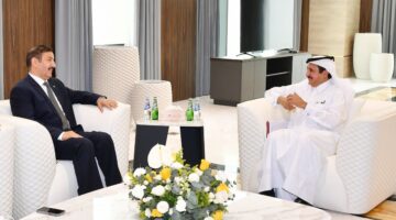 غرفة قطر تبحث تنظيم زيارة وفد تجاري وصناعي إلى الجزائر
