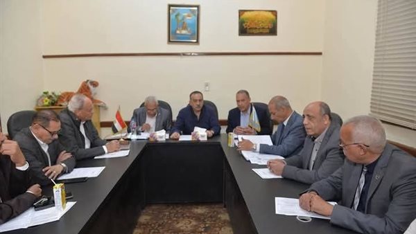 بعد إعادة تشكيله.. محافظ أسيوط يشارك في اجتماع مجلس الآباء والمعلمين بعد إعادة تشكيله.. محافظ أسيوط يشارك في اجتماع مجلس الآباء والمعلمين