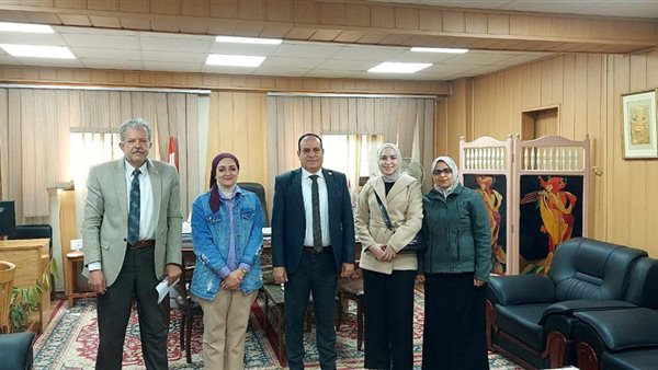 محافظ الدقهلية يتابع أعمال مبادرة “رواد النيل” لتمكين المرأة اقتصاديا محافظ الدقهلية يتابع أعمال مبادرة “رواد النيل” لتمكين المرأة اقتصاديا