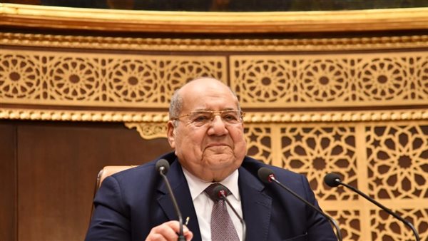 الشيوخ يفتتح جلساته لمناقشة توطين التكنولوجيا الصناعية والتحول الصناعي الأخضر الشيوخ يفتتح جلساته لمناقشة توطين التكنولوجيا الصناعية والتحول الصناعي الأخضر