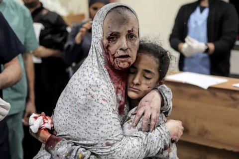 حركة “حماس” تبحث أفكارًا جديدة لوقف النار وتبادل الأسرى في مصر.. والمجازر تتواصل في غزة وحصيلة الشهداء ترتفع