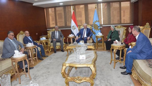 محافظ الغربية يستقبل رئيس شركة جنوب الدلتا الجديد محافظ الغربية يستقبل رئيس شركة جنوب الدلتا الجديد