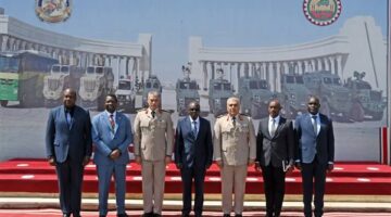 مجمع الصناعات الهندسية لإدارة المركبات بالقوات المسلحة يستقبل وفدا أوغنديا
