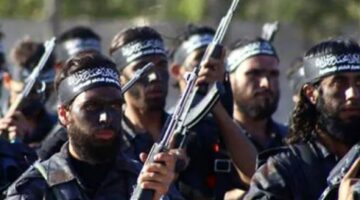 “لعنة الإسلام السياسي تُطارد سورية”!.. “المُقاتلون الأجانب” يسألون أهل البلاد عن دينهم والمسجد الأموي قُسّم بين الرجال والنساء.. فصل تمييزي في المُستشفيات والحافلات.. السلطات تجس النبض وترفع شعار “المعروف والمنكر” السعودية!