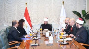 وزير الأوقاف يبحث مع وفد هيئة فولبرايت دعم البرامج والمنح