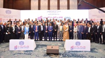 العمل العربي يوجه برقية للرئيس السيسي.. رعايتكم للمؤتمر ترسخ دعائم التنمية