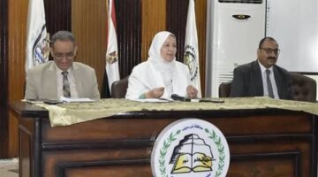 وكيل تعليم بني سويف تعقد اجتماعا مع مسئولي الأزمات والكوارث