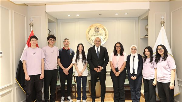 وزير التعليم لـ طلاب "النيل الدولية": البرمجة والذكاء الاصطناعي لغة المستقبل وركيزة لسوق العمل وزير التعليم لـ طلاب "النيل الدولية": البرمجة والذكاء الاصطناعي لغة المستقبل وركيزة لسوق العمل
