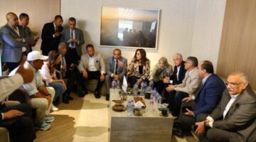 بحضور مستشاري الرئيس.. وزيرة التنمية المحلية ومحافظ الجيزة يتابعان أعمال تطوير منطقة الأهرامات