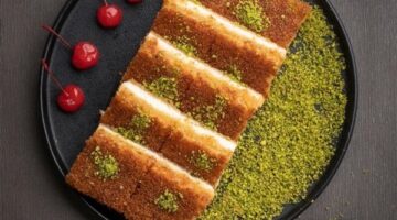 خطوة خطوة.. طريقة عمل البسبوسة في البيت