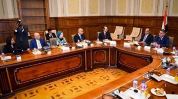 عبد العاطي يلتقي لجنة حقوق الإنسان بمجلس النواب: تعاون وثيق لتعزيز حقوق الإنسان والتأكيد على ثوابت السياسة الخارجية