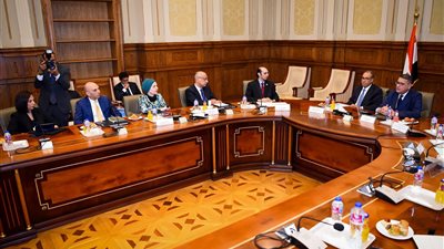 عبد العاطي يلتقي لجنة حقوق الإنسان بمجلس النواب: تعاون وثيق لتعزيز حقوق الإنسان والتأكيد على ثوابت السياسة الخارجية عبد العاطي يلتقي لجنة حقوق الإنسان بمجلس النواب: تعاون وثيق لتعزيز حقوق الإنسان والتأكيد على ثوابت السياسة الخارجية