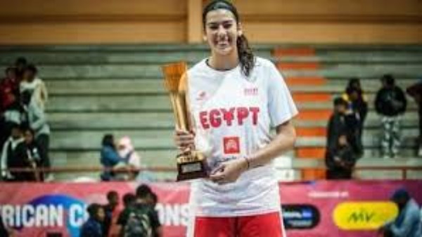 البطلة المصرية جنى الألفي تروي رحلة تتويجها بلقب الدوري الأمريكي لكرة السلة