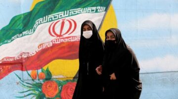 إيران تعلن تأجيل المحادثات النووية مع أمريكا دون توضيح الأسباب.. وحديث عن “تقدم إيجابي” وقرب التوصل لاتفاق